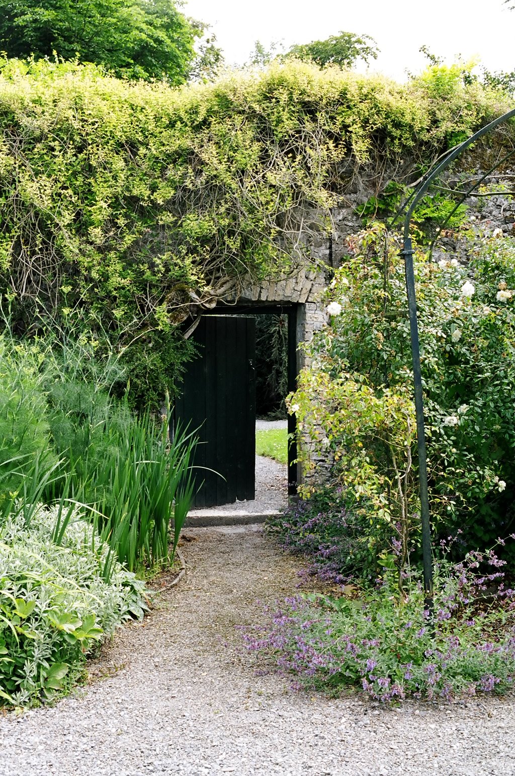 ireland-birr_castle_gardens_exit