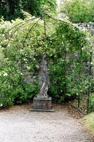 ireland-birr_castle_gardens_roses_statue