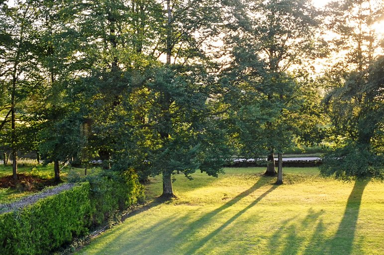 ireland-minnocks_farmhouse_sunset